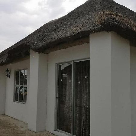 The Village Lodge Idutywa Exterior foto